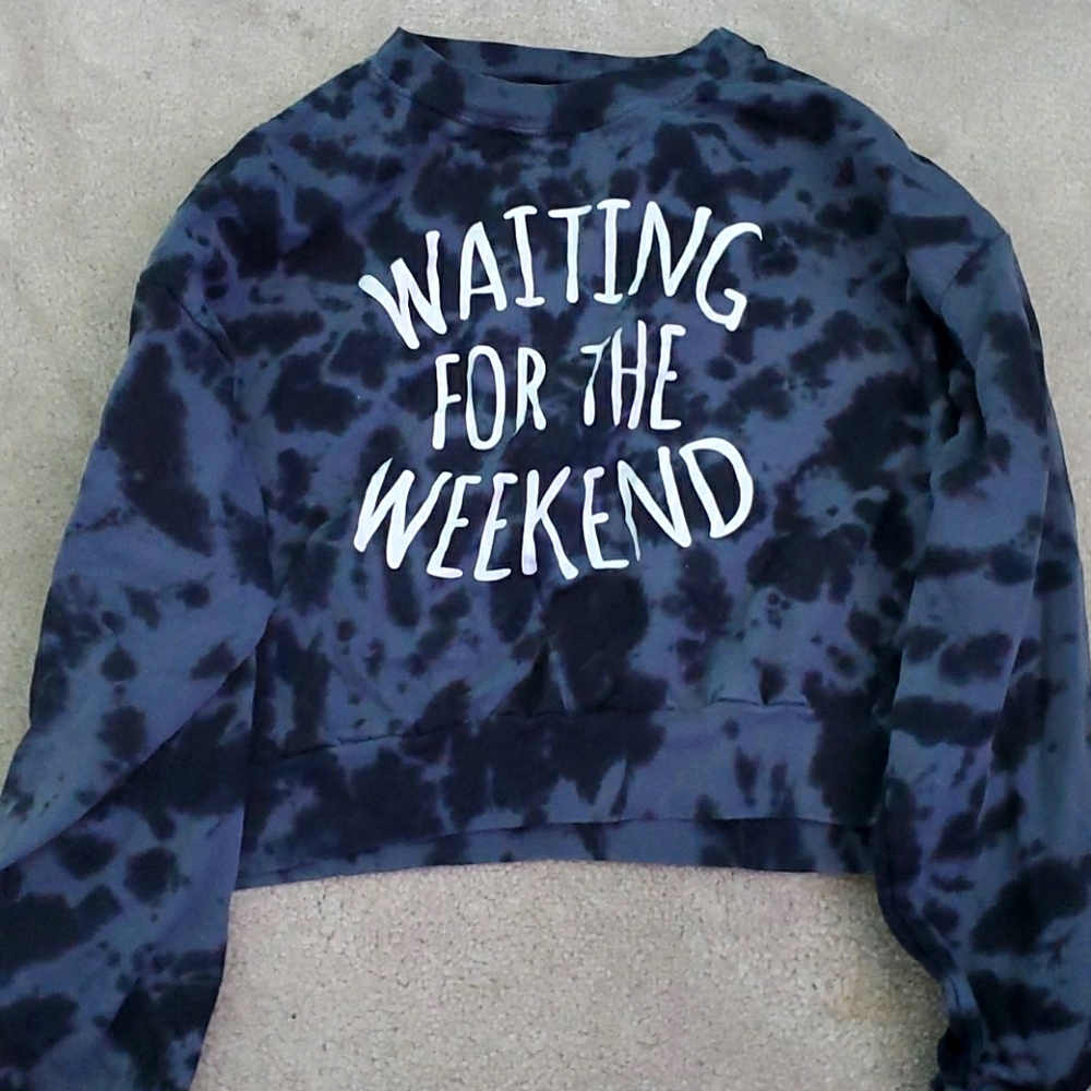 Black croped shirt